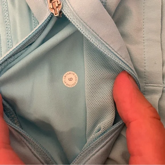Lululemon low rise cyan blue 2.5” speed ups - Picture 3 of 6